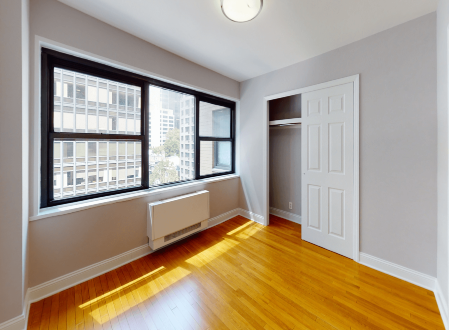 Embassy House 301 East 47th Street