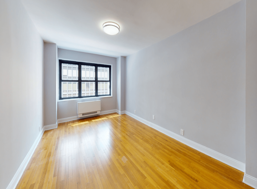 Embassy House 301 East 47th Street