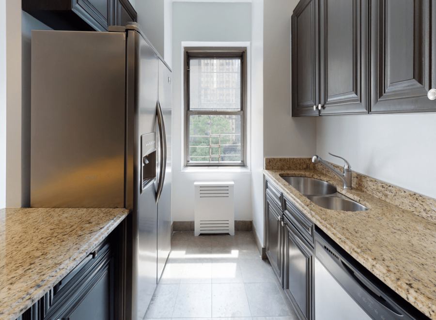 Embassy House 301 East 47th Street