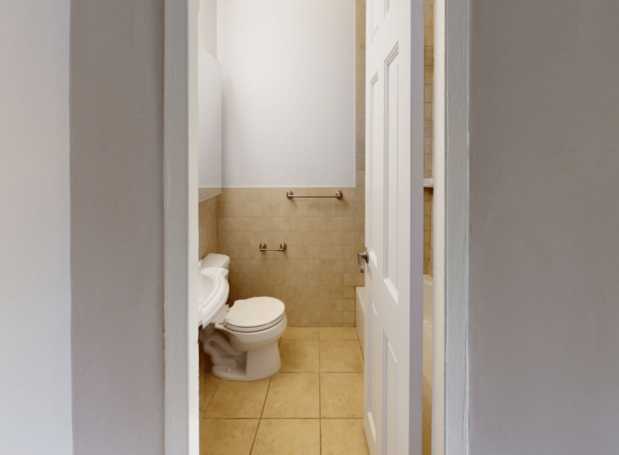 Embassy House 301 East 47th Street