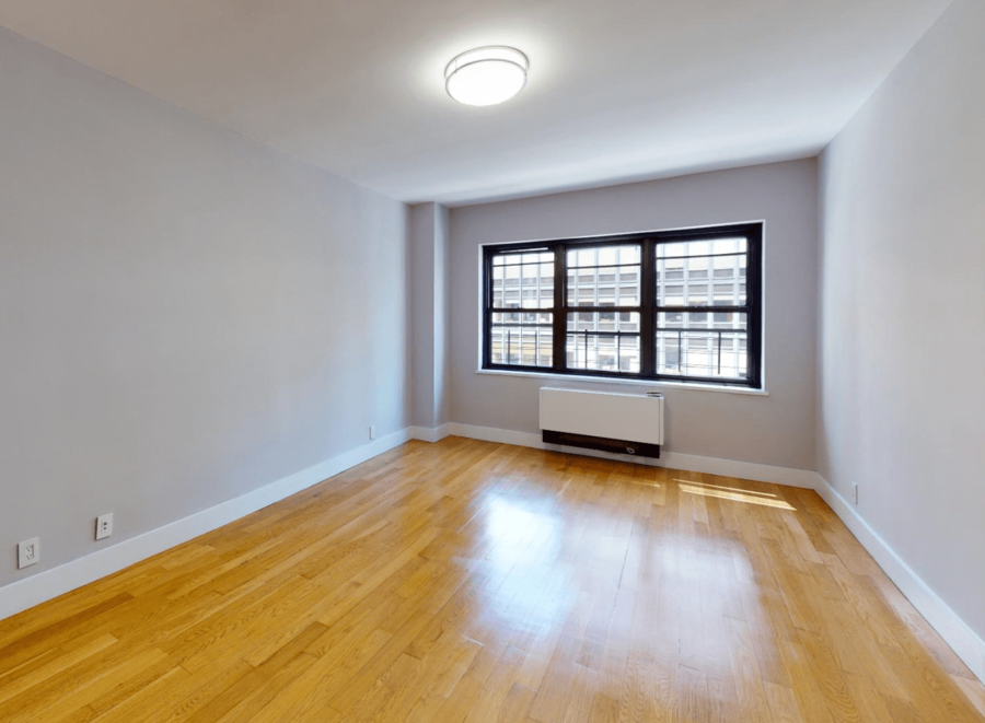 Embassy House 301 East 47th Street