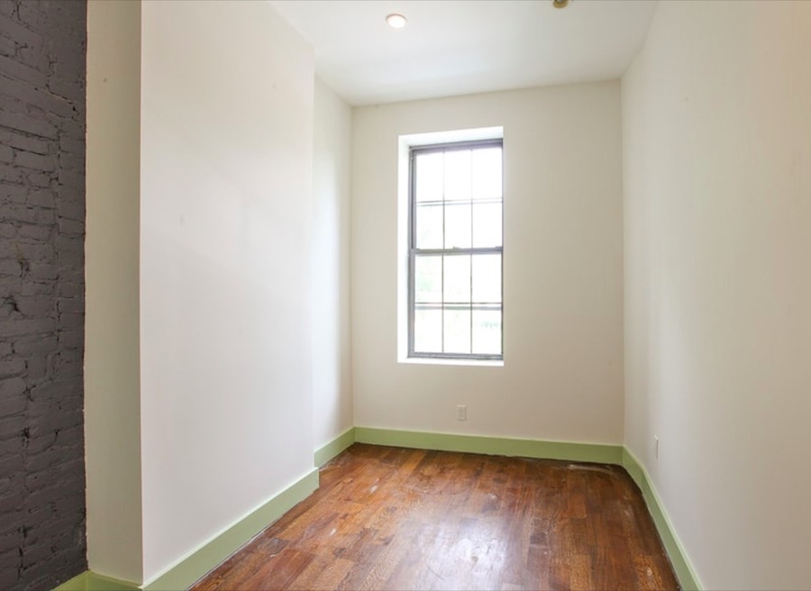  686 Jefferson Avenue