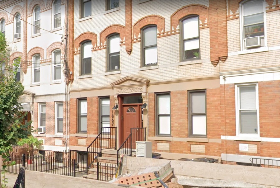 Common Fairview 1867 Cornelia Street