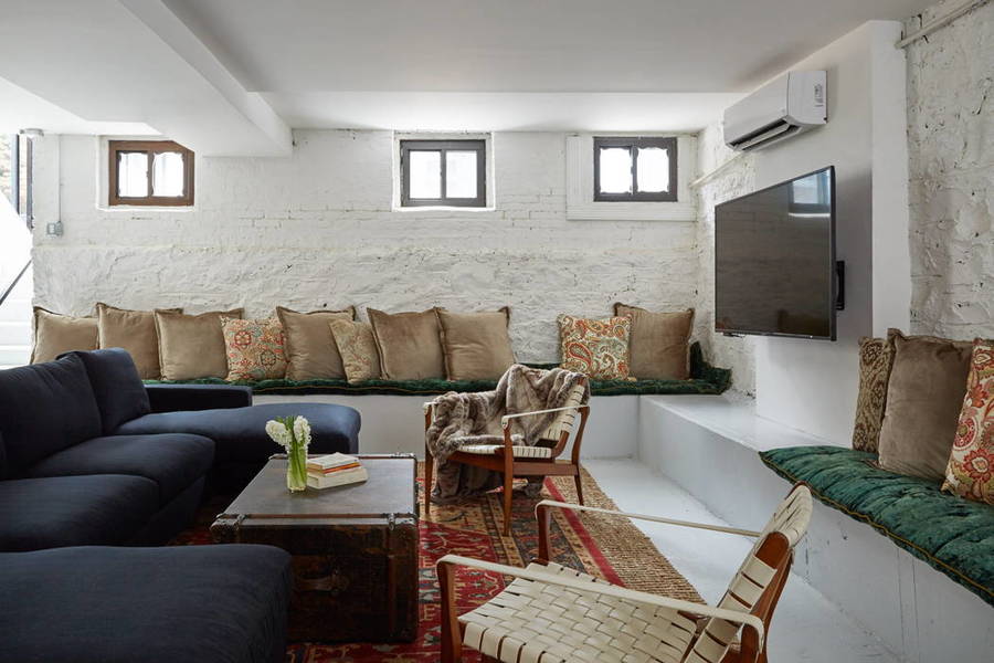 Common Fairview 1867 Cornelia Street