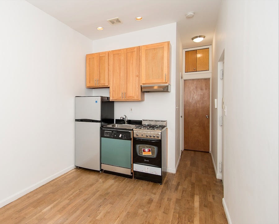  305 East 78th Street