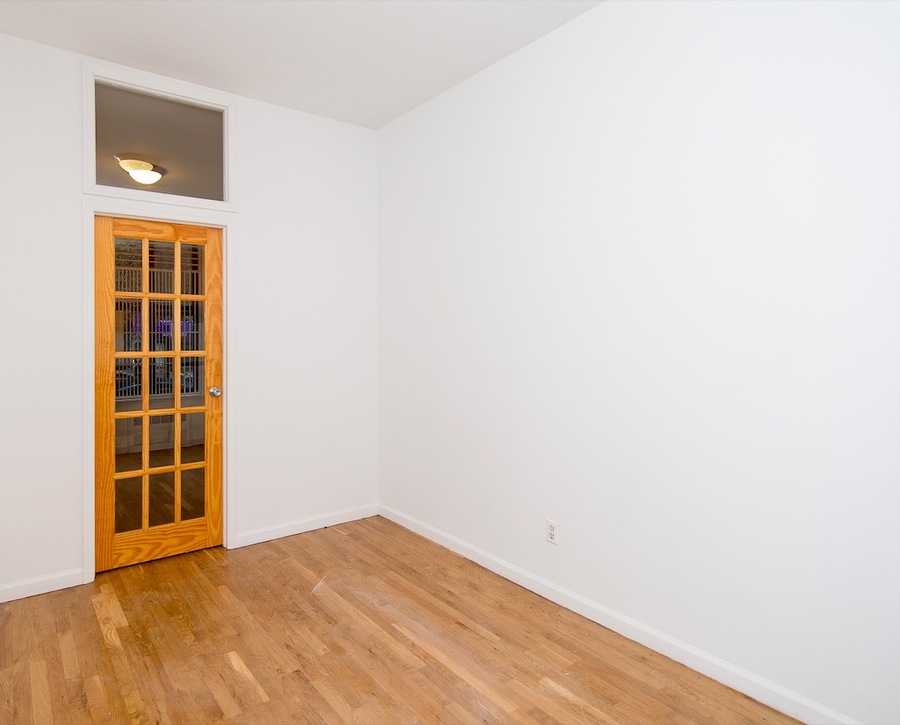  305 East 78th Street