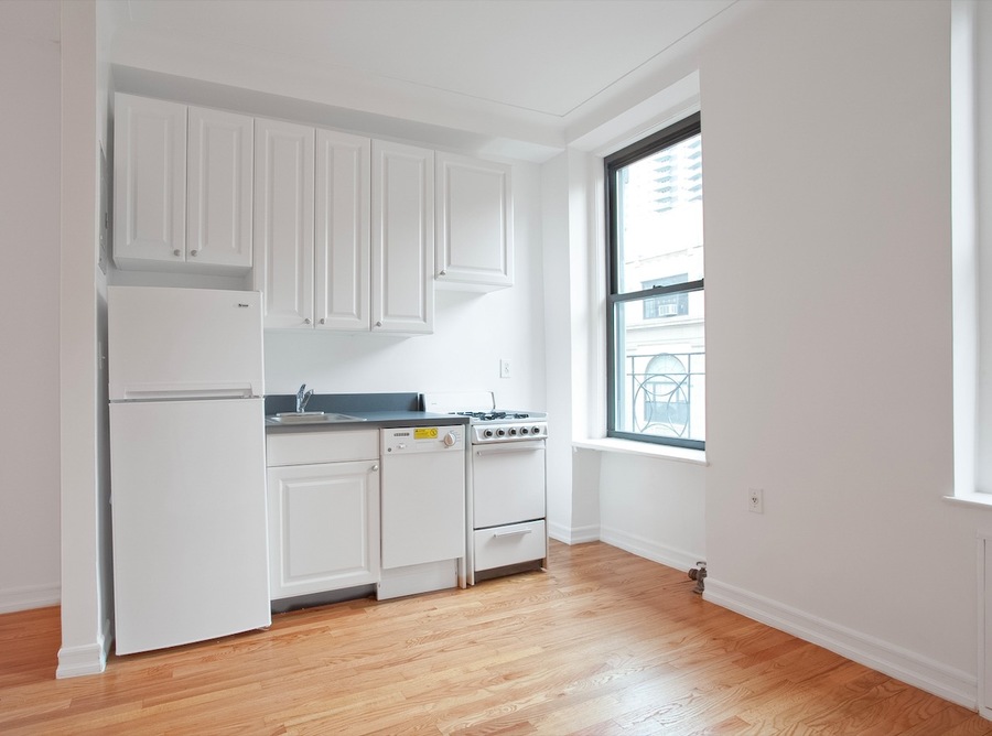  204 East 84th Street