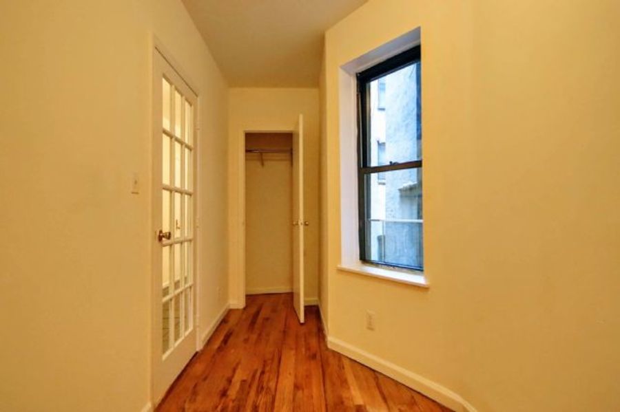  124 Macdougal Street