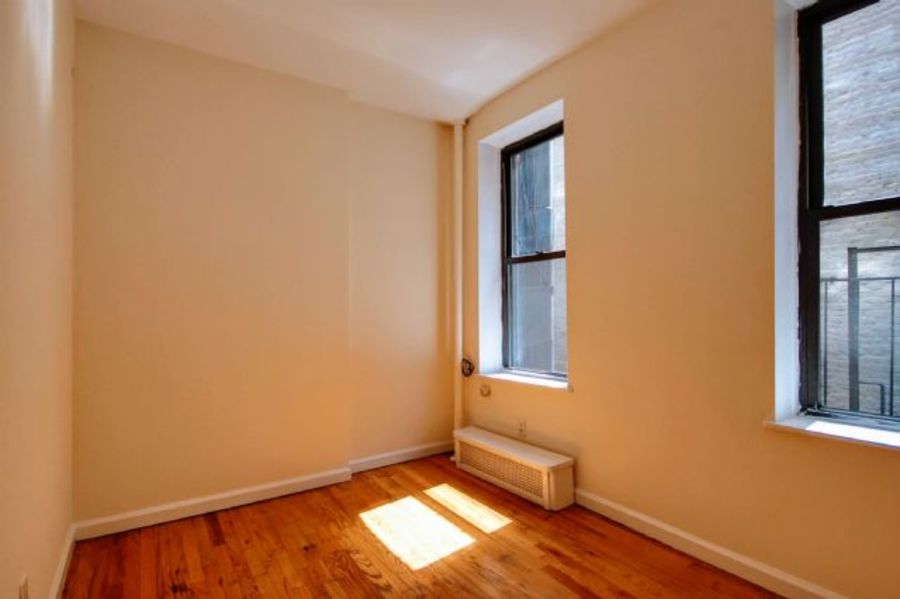  124 Macdougal Street