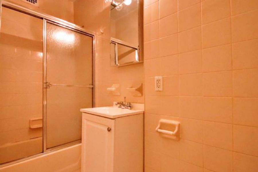  124 Macdougal Street