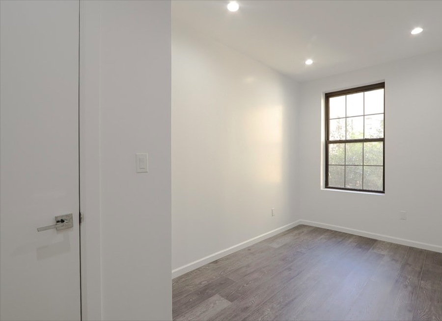  119-20 Union Turnpike