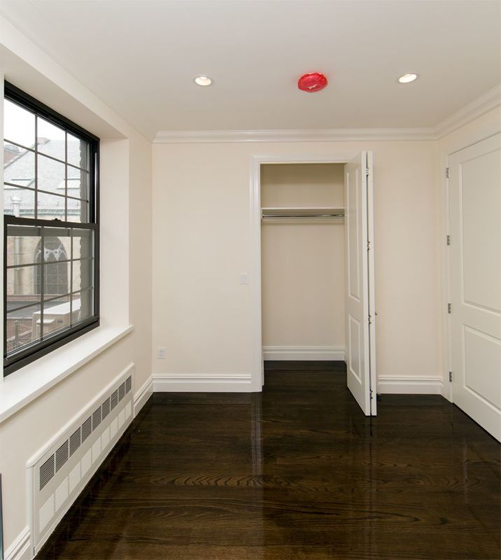  324 West 14th Street