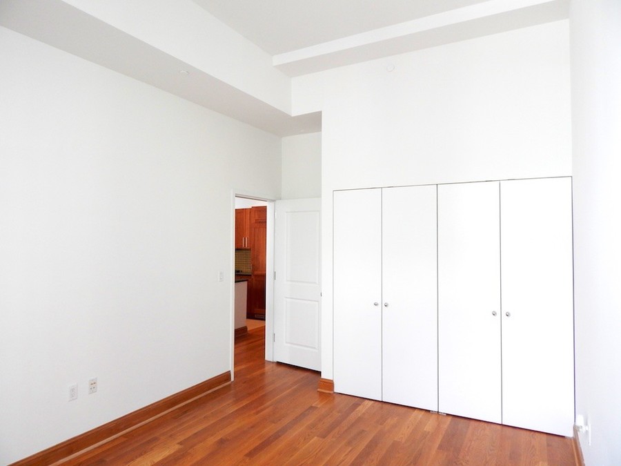 Dansar 34 East 22nd Street