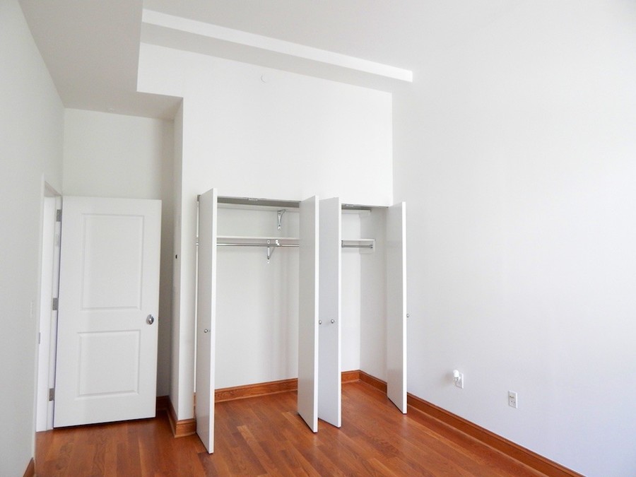 Dansar 34 East 22nd Street