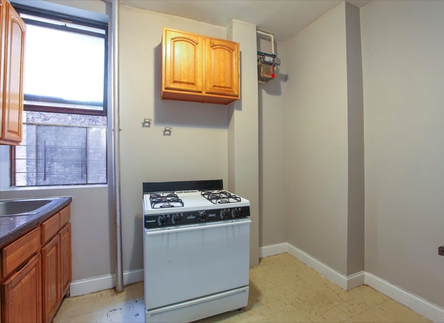  287 Edgecombe Avenue