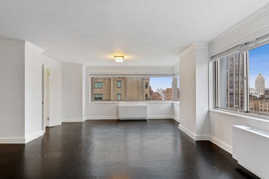 211 East 70th Street | Apartments For Rent In Lenox Hill