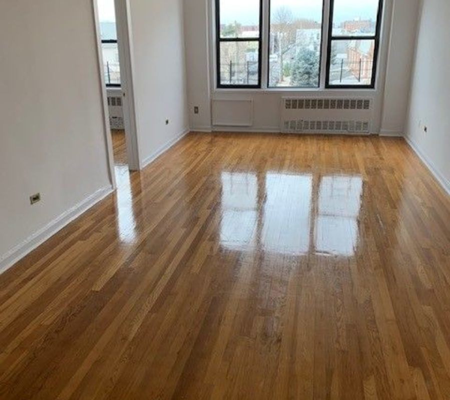 Bay Plaza 2323 East 12th Street