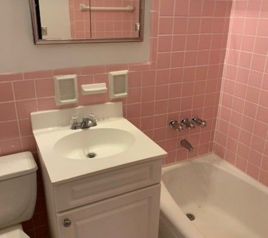 Bay Plaza 2323 East 12th Street