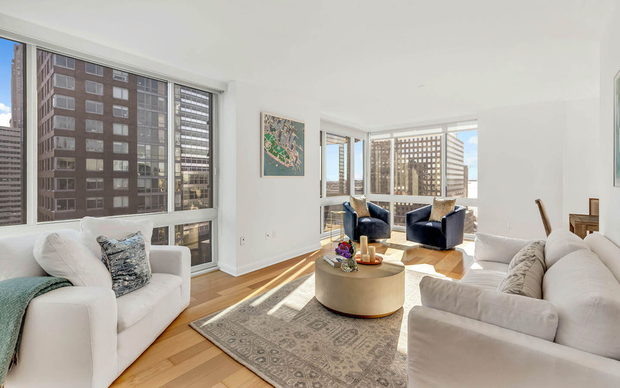 The Verdesian 211 North End Avenue