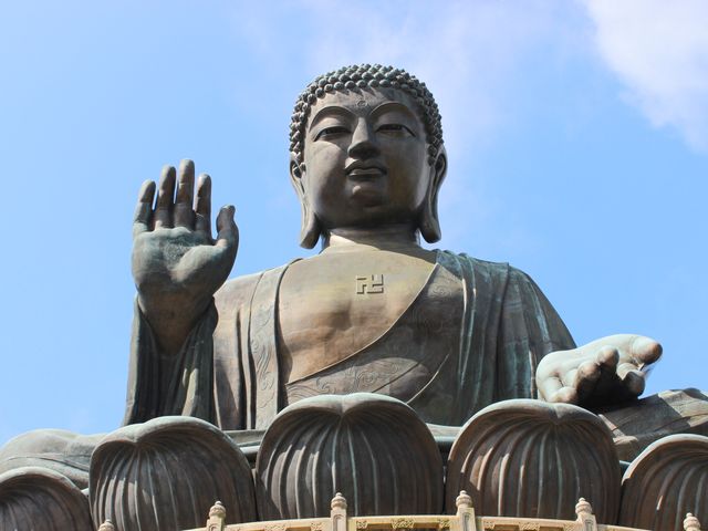 Tian Tan Buddha