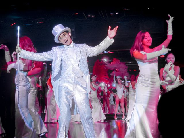 Calypso show performers