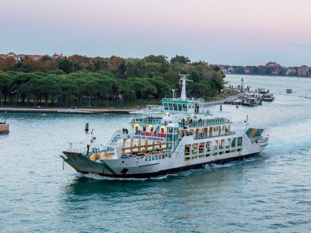 Lido ferry