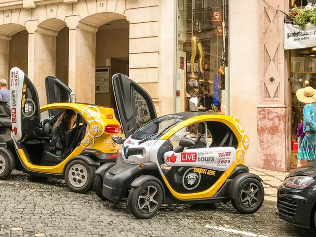streets of Chiado with electric cars