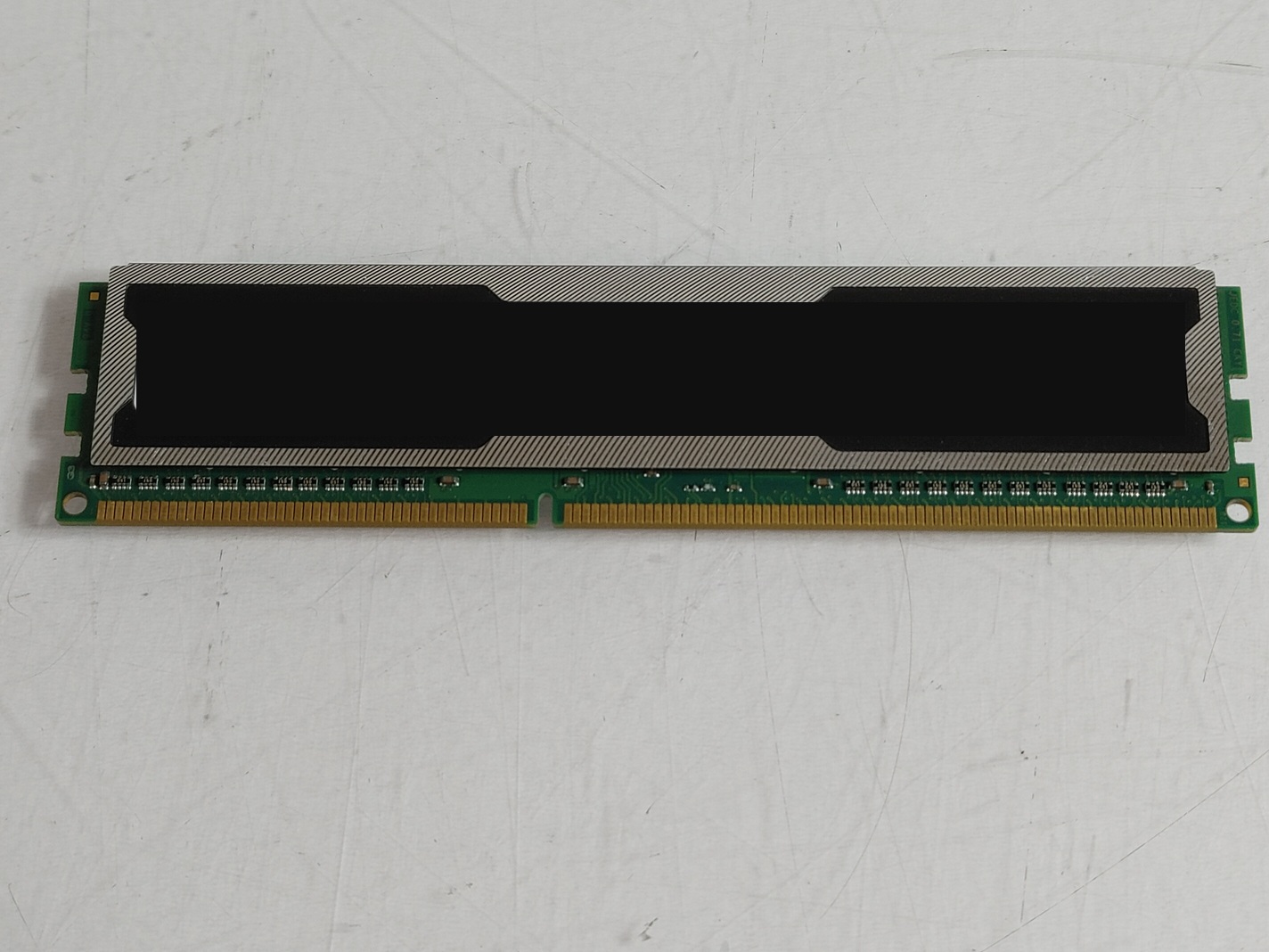 Mixed Brand 4 GB PC3L-12800 (DDR3-1600) 2Rx8 Shielded DDR3L Desktop RAM