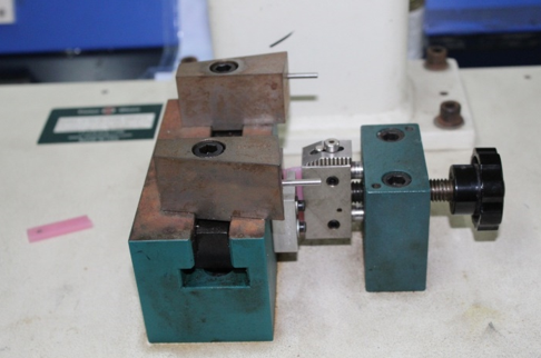 Testing impact strength in IZOD testingmachine