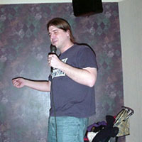 Your eyes do not deceive. Mark sings!