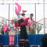 World class Chinese acrobats.