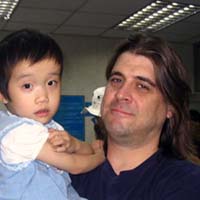 Olivia and her daddy wait on some doctors.