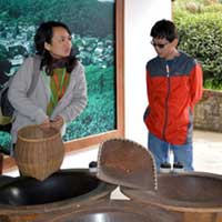 Yolanda teaches us something bout tea.