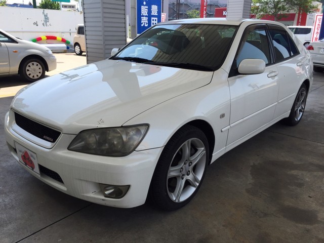 Toyota altezza 2005