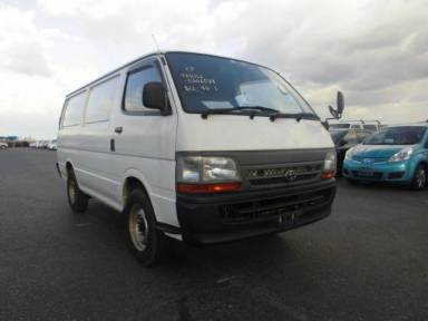Toyota Hiace Van 2004 from Japan