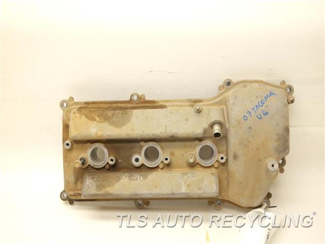 2007 Toyota Tacoma valve cover - 11201-AD010 - Used - A Grade.