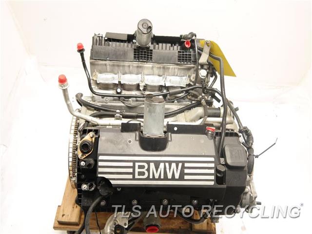2007 BMW X5 engine assembly - BOTH DAMAGE VALVE COVERSENGINE LONG BLOCK
