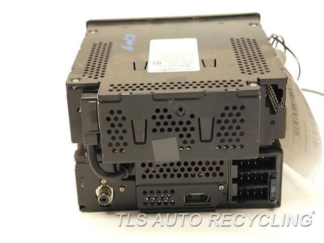 2003 Mercedes ML350 radio audio / amp - 1638200379 - Used - A Grade.