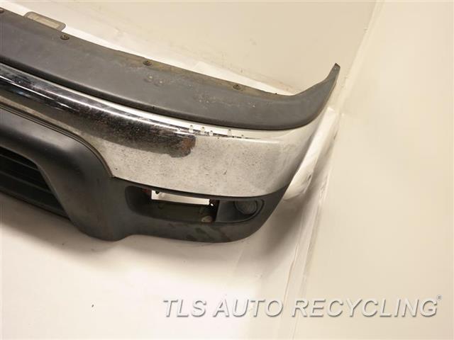 2000 Toyota 4 Runner bumper cover front - MINOR SCRATCHESCHROME FRONT