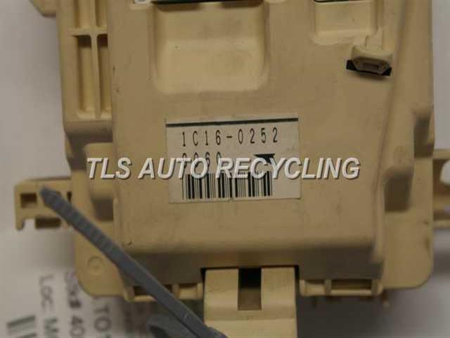 2006 Toyota Matrix Under The Dash Fuse Box Diagram