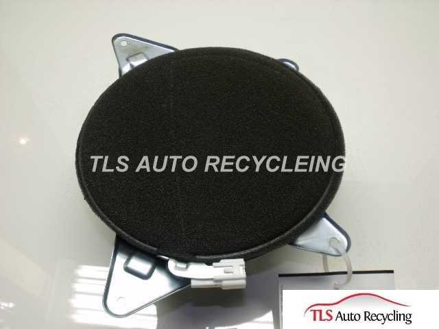 2006 toyota avalon subwoofer