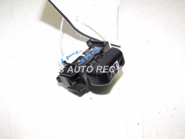 2005 Toyota Sienna dash switch - 87930-AA020PASSENGER FRONT DOOR LOCK SWITCH - Used - A Grade.