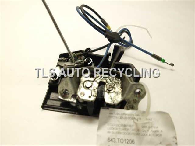 2006 Toyota Sienna lock actuator - RH SLIDER DOOR FRONT LOCK ACTUAOR - Used - A Grade.