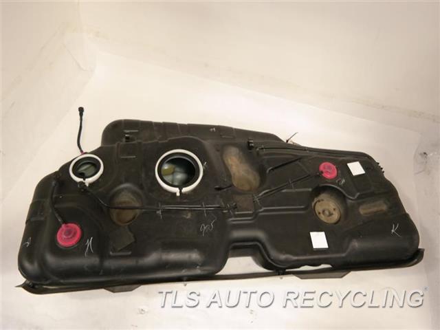 2011 Toyota Sienna fuel tank - 77001-08080 - Used - A Grade.