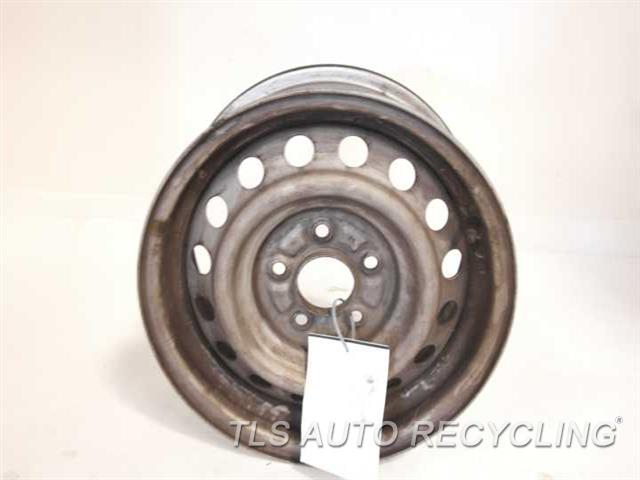 2004 Toyota Tacoma wheel - 15X6 STEEL 16 HOLE WHEEL - Used - A Grade.
