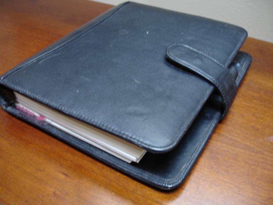 Best Bonded Leather Day Organizer With All Features You Need Saanich