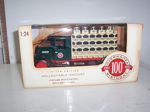 collectable diecast trucks