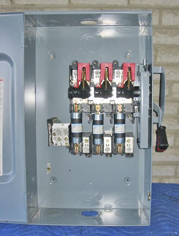 FPE 200 Amp, 3 Phase, 240 Vac Fused HD Switch w/Solid Neutral & Fuses