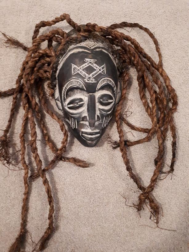 Authentic African Mask (Zulu) Victoria City, Victoria