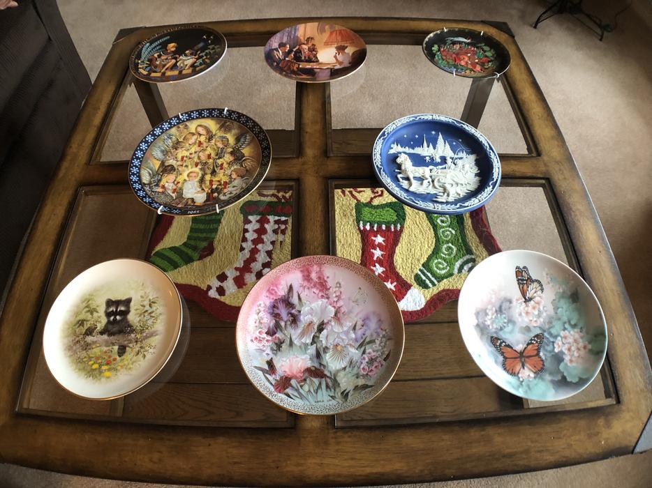 Bradford Exchange Decorative Plates Saanich, Victoria